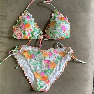 Victoria’s Secret String Bikini